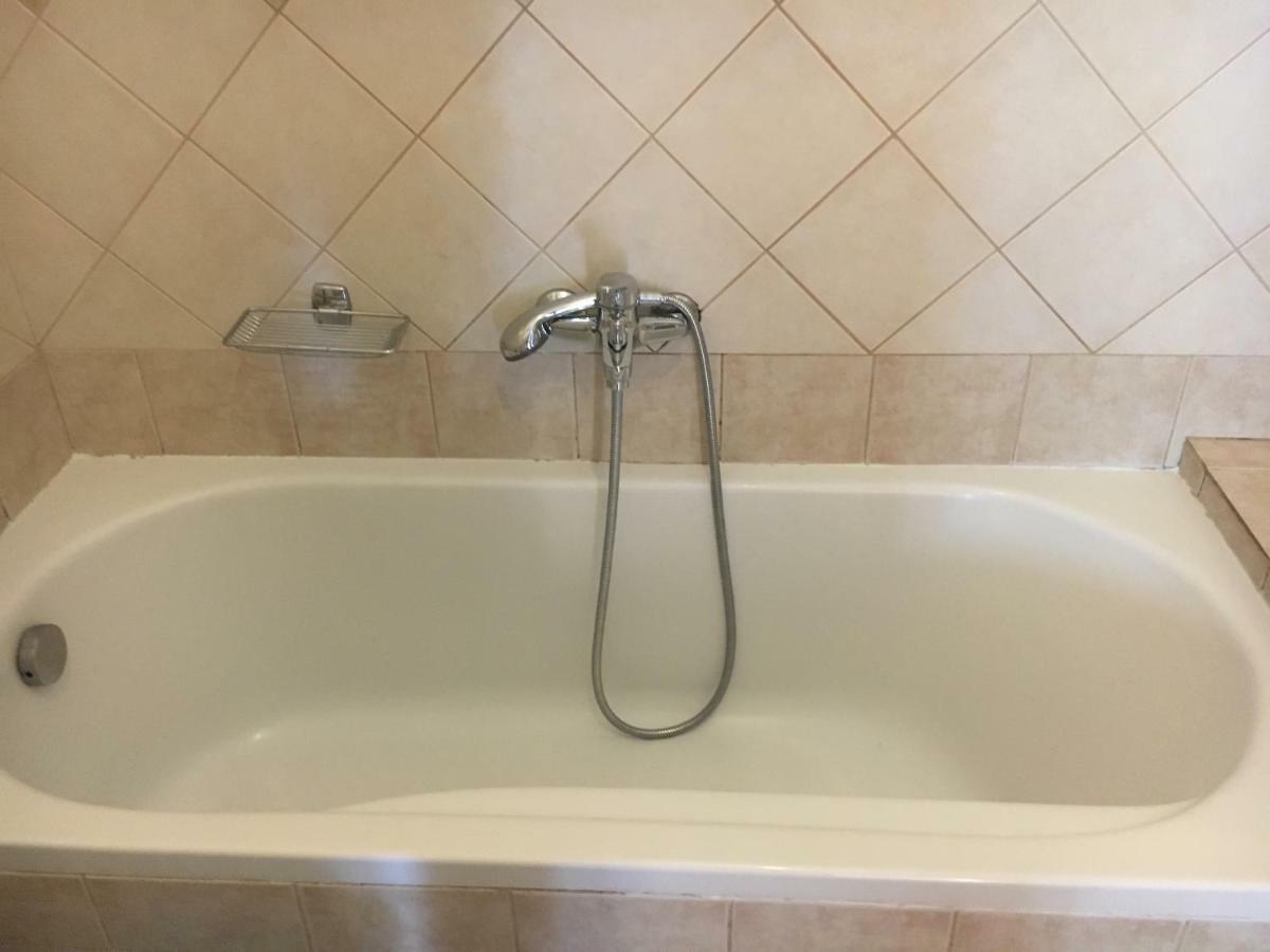 Guesthouse Aleks Ksamil Zewnętrze zdjęcie
